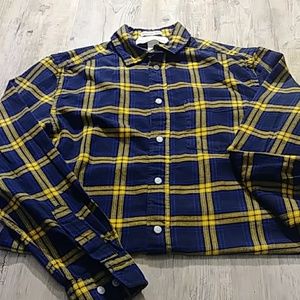 Male blue and yellow  h&m shirt
